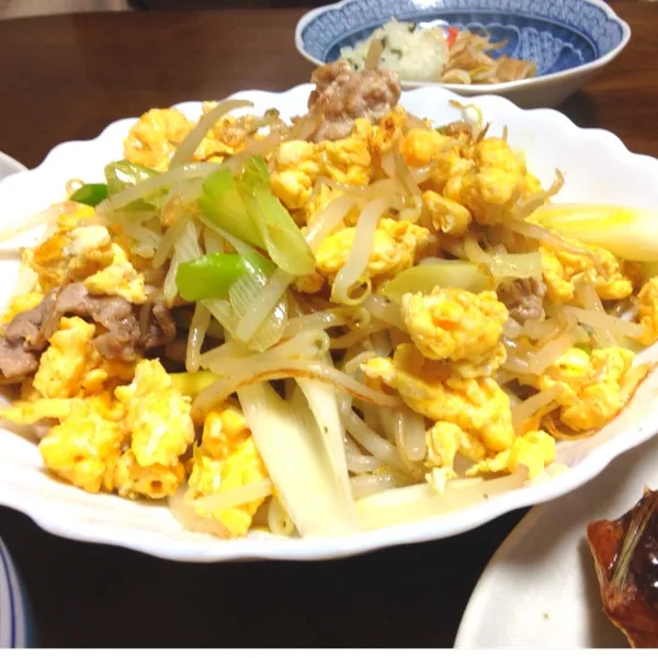 今日の夕食は、卵ともやしと豚肉の炒め物(^o^)|tenraiさん