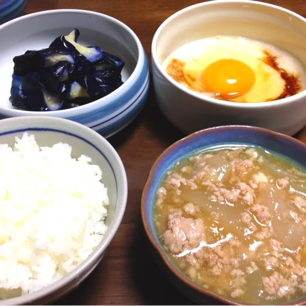 今日の夕食は、冬瓜と鶏挽き肉の煮物、山芋、茄子のお漬物(^｡^)|tenraiさん