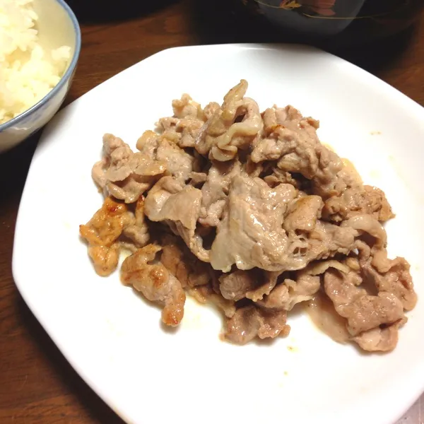 豚肉を塩コショウで焼いただけ！|tenraiさん