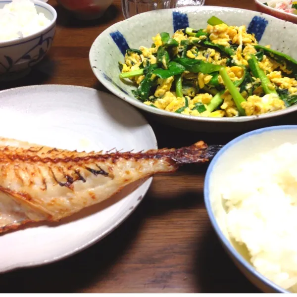 Snapdishの料理写真:今日の夕食は、ニラ玉と赤魚(^o^)|tenraiさん