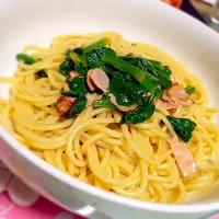 Snapdishの料理写真:ほうれん草とベーコンのパスタ|もなかさん