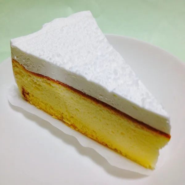 Snapdishの料理写真:ダブルチーズケーキ！チーズスフレとチーズクリームの二層チーズケーキです。|ezomomonga88さん