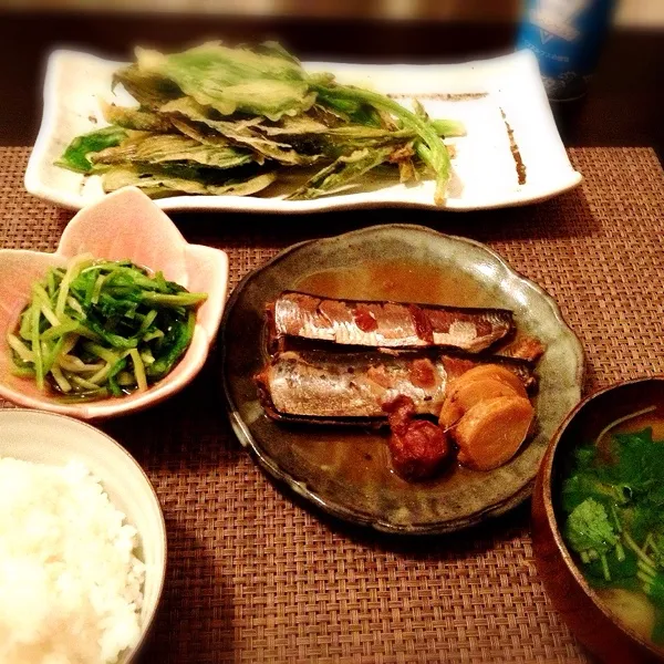 鰯の梅煮、うるい天ぷら、せりのお浸し、蕪と三つ葉味噌汁、ご飯|imi243さん