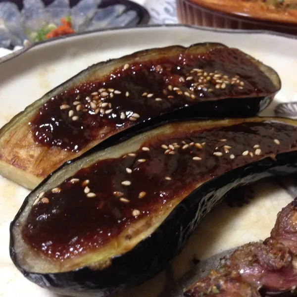 Snapdishの料理写真:んで、いつもの砂肝の串焼きと茄子田楽なり！
安定の美味しさダネっ！
(=^ェ^=)|うぉずさん