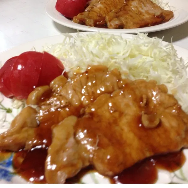 メイン的な豚肉の生姜焼きなり！
友もバクバク食べてたよ！
(=^ェ^=)|うぉずさん