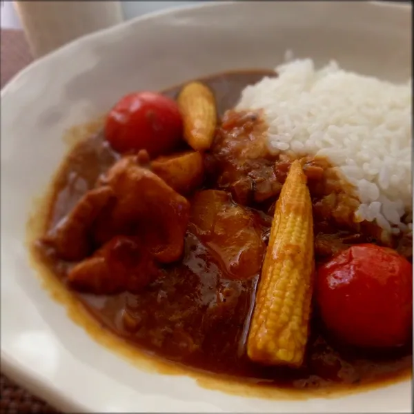 カレーライス

これから差し入れ作って、用意して、お出掛けなので、早めの夕飯|imi243さん