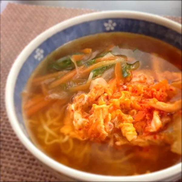 マルちゃん正麺 しょうゆ
キムチの卵とじと野菜あんかけの残りのせ|imi243さん