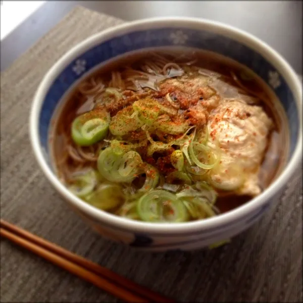 昨日あんだけパスタ食べたのに、また麺類。
寒過ぎるから、月見蕎麦。|imi243さん