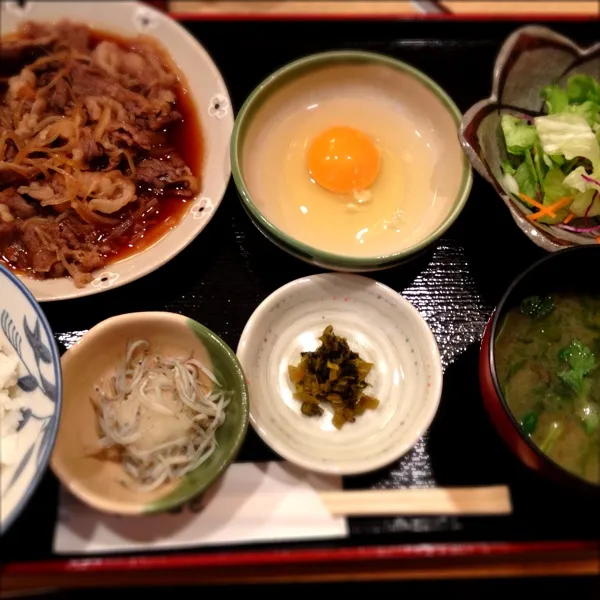 和牛すき焼き定食  800円|imi243さん