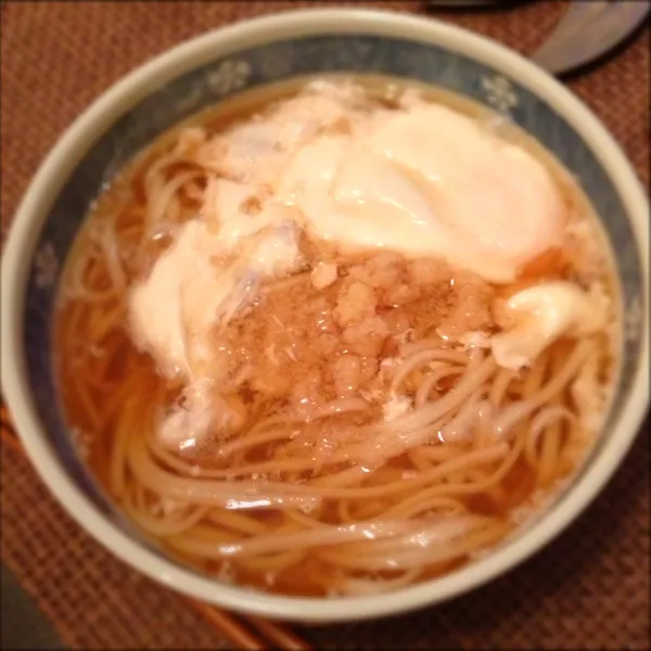 玉子としょうがのうどん
ずっとお粥だったからうどんに。
食べなければ大丈夫だけど、お腹すくから何か食べると、まだダメ…
あぁ、つらい…|imi243さん