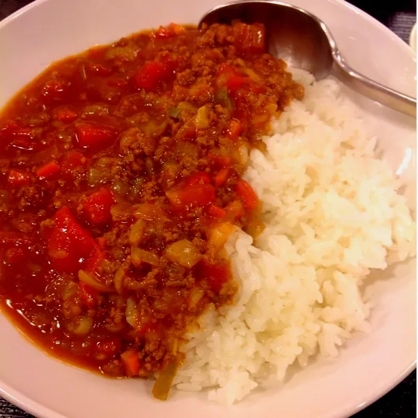 お代わり自由！ワンコインキーマカレー
久々に食べたけど。。。うまー！！(｡>∀<｡)|ぃちさん