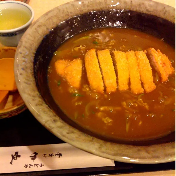 久しぶりに来た！
伊吹の名物カツカレーうどん！！
アツアツでおダシが効いてて、マジうまっ(｡>∀<｡)|ぃちさん