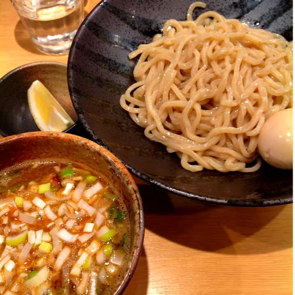 つけ麺大盛り！半熟味付け玉子トッピング！
ぷはぁ〜おなかいっぱーい(｡>∀<｡)|ぃちさん