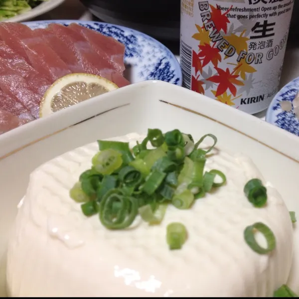 手作り豆腐屋さんのおぼろ豆腐…
コレは鍋用ぢゃなく冷奴ねぇ〜

そうですよ！
間違えた買っちゃったの！
(~_~;)|うぉずさん