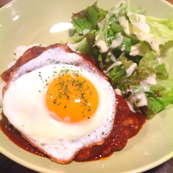 のっけごはん(ロコモコ風)
つけ麺食べようと思って歩いてたら...通りすがりのお店に入っちゃった(~_~;)
しかも、食べようと思ったトルコライスが売り切れ...あぁ(T ^ T)|ぃちさん