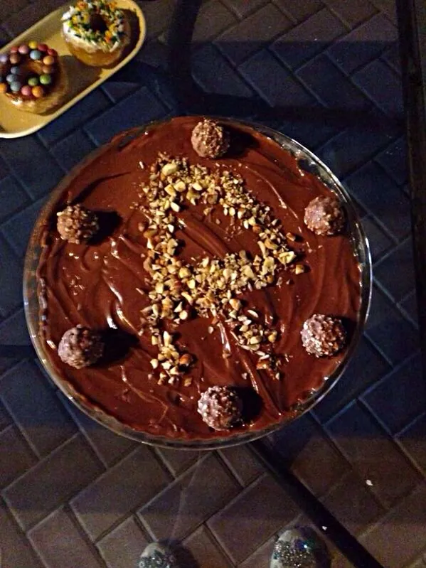 Nutella cheesecake topped with the letter R|sara khooryさん