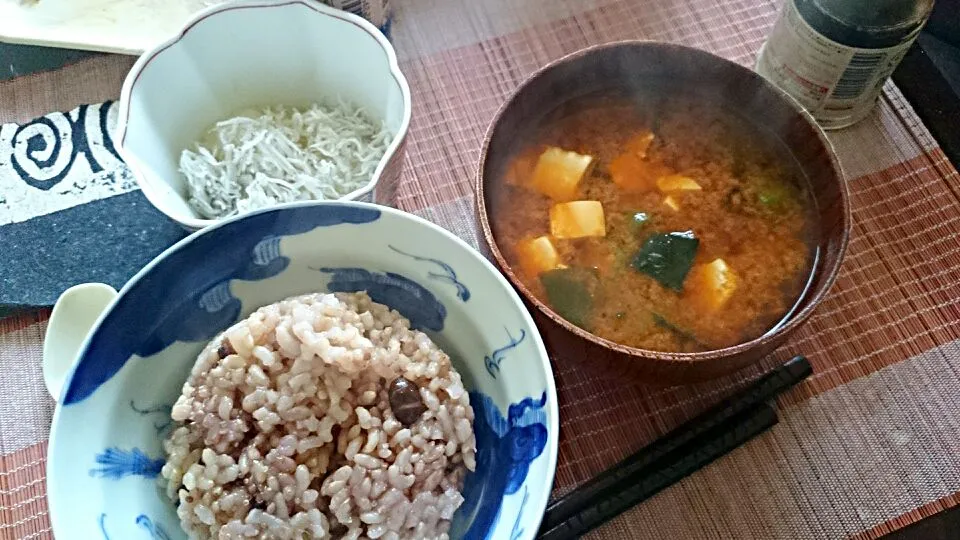 Snapdishの料理写真:しらすおろし＆オクラと豆腐とわかめの味噌汁|まぐろさん