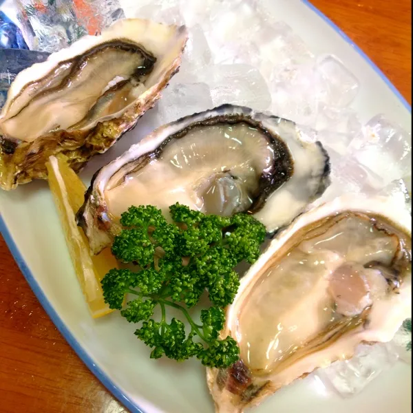 的矢牡蠣づくし〜！！
生牡蠣と焼き牡蠣はもちろんおかわりしちゃいました〜(｡>∀<｡)|ぃちさん