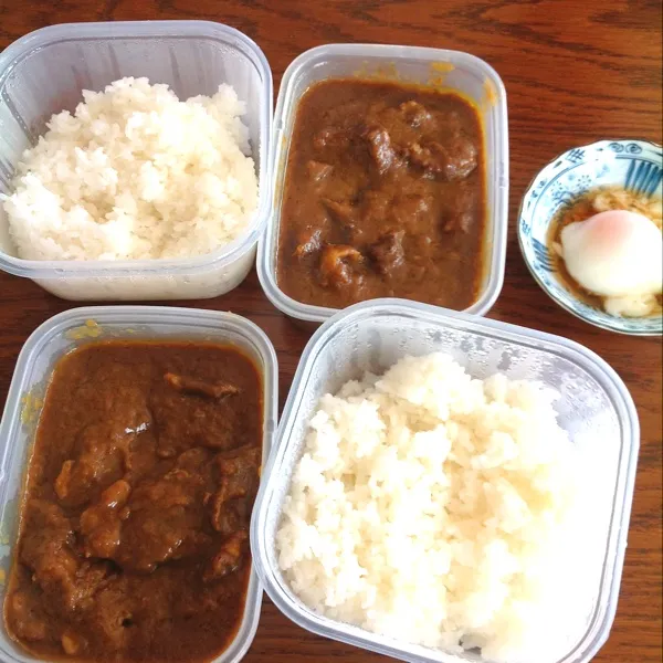 カレー弁当(温泉玉子添え)|ぃちさん