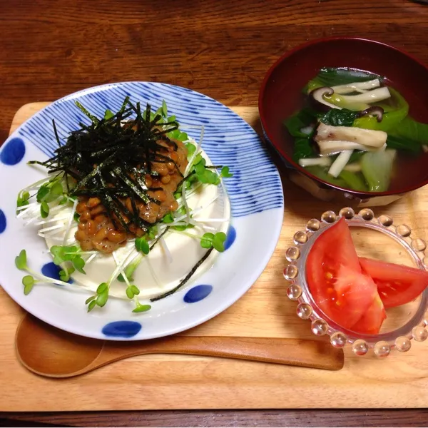 夕食⭐納豆豆腐( 後程inササミ )・きのことちんげん菜のスープ・トマト デザートにリンゴ🍎 今後の為にもレコーディングダイエットするコトにしました。休肝日2日目✨|nonchiさん