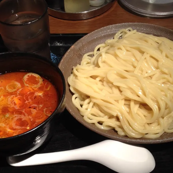 辛子つけ麺。麺が自慢のお店、たしかにツルツルだー！＼(^o^)／|takapiroさん