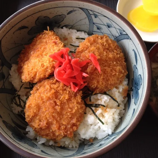 Snapdishの料理写真:タレカツ丼。フェリーターミナル新潟でーす。o(^▽^)o|takapiroさん