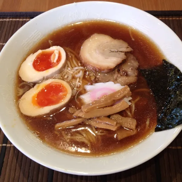 醤油ラーメン。うーん、シンプル！(*^_^*)|takapiroさん