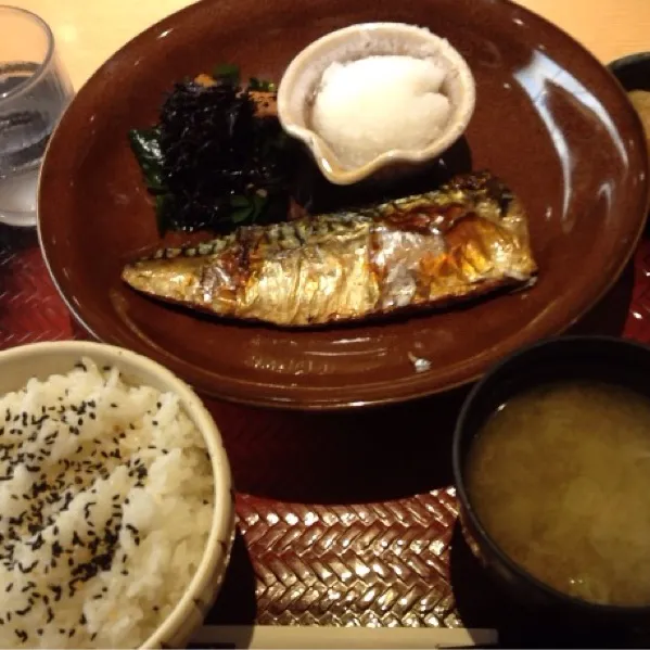 さばの炭火焼き定食。たまには魚を食べないと！(*^_^*)|takapiroさん