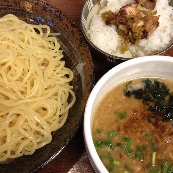 なっくるつけ麺、まかないめし。魚粉が効いてる！(*^_^*)|takapiroさん