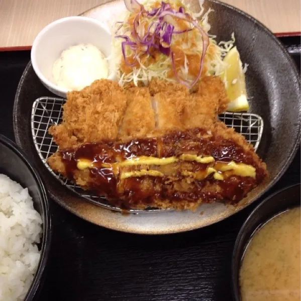 ささみカツ定食。今日で3連チャン、カツを食べてしまった！(*^_^*)|takapiroさん