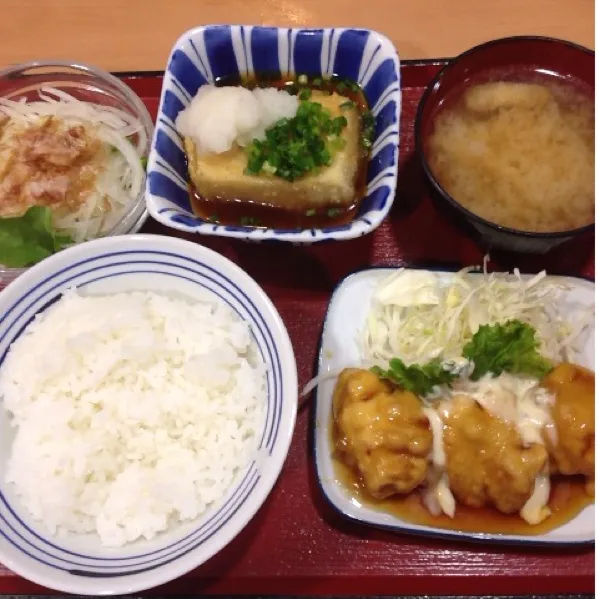 チキン南蛮、揚げ出し豆腐。選べる自由！(*^o^*)|takapiroさん