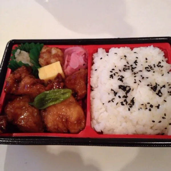 鶏竜田弁当。たまには、腹八分目！(*^o^*)|takapiroさん