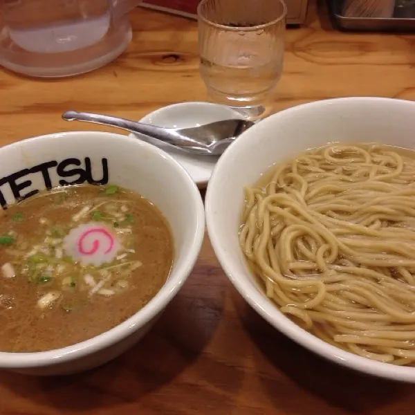 つけめん(あつもり)。スープ飲み干した～！(*^o^*)|takapiroさん