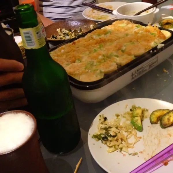 Snapdishの料理写真:夜:友達呼んでたこ焼きパーティ☆
あとアボカド焼きとか！つまみもまんさい！
ついつい飲み過ぎたぁ〜ψ(｀∇´)ψ|ぺろたんさん