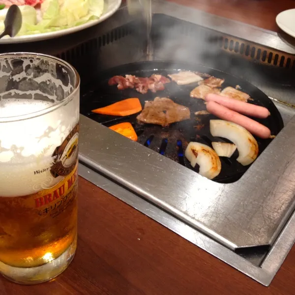 夜:キリンのビール工場で食べ飲み放題！
暑い日にビールとバーベキュー最高‼|ぺろたんさん