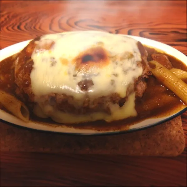 夜:チーズハンバーグカレーグラタン
う～ん、サイコウな組み合わせだわぁ（≧∇≦）|ぺろたんさん