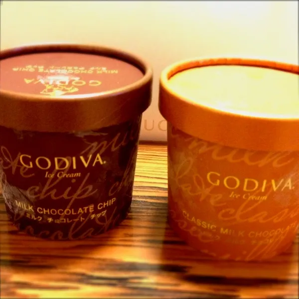 Snapdishの料理写真:デザート:GODIVAのアイス
チョコが濃厚でうんまーい♡|ぺろたんさん