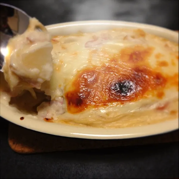 夜:ポテトグラタン
 男爵でホクホク〜( ^ω^ )|ぺろたんさん