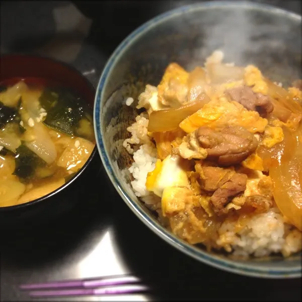 夜:親子丼
タマゴがもうちょい半熟ならカンペキだったのですが~_~;|ぺろたんさん