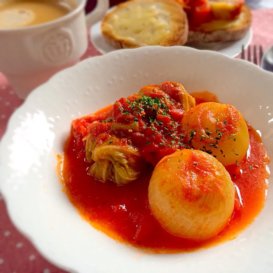 ロールキャベツと丸ごと玉ねぎのトマト煮|ayu3cafeさん