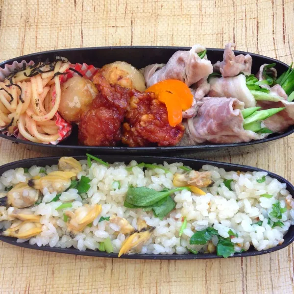 Snapdishの料理写真:おはよう！お弁当
あさりご飯 豚しゃぶ 鳥と小芋の唐揚げ たらこスパ
ドレッシング入れ忘れた〜llllll(-ω-；)llllll|Yuriさん