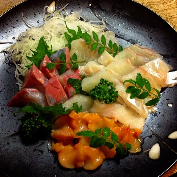 久々 みんなでご飯
お刺身 ローストビーフ 野菜のバジルソース焼き 水菜と豚肉の炊いたん 浅利のお吸い物
娘も息子も就職就職してから初めてのお休み(*^^*)|Yuriさん