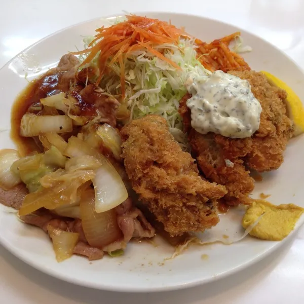 カキフライ生姜焼き定食|eitaさん