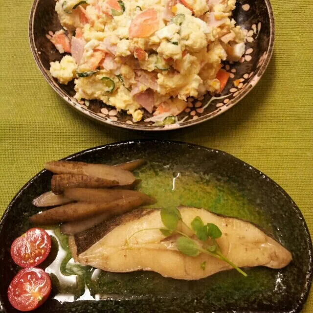 からすカレイの煮付＊大量に残ったポテサラ＊松前漬け
煮魚と一緒に炊く牛蒡が好きです(*´-`)|sakanechiさん