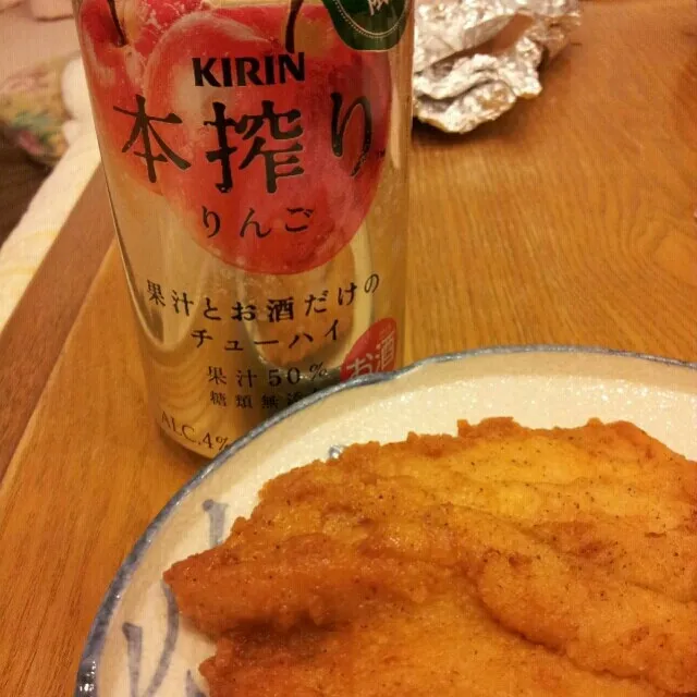 本絞りりんご、美味しい~＼(^o^)／
りんごの優しい甘味が飲みやすい♡
気になってた、骨なしケンタッキー♪
私はやっぱり、骨付きが好きだな(^^)v|sakanechiさん