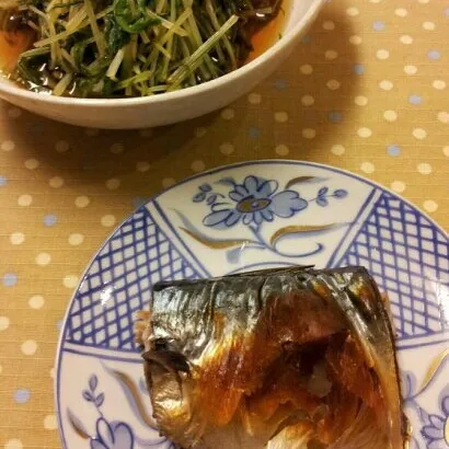 鯖塩焼
水菜の煮浸し
えのきとシメジのなめたけ風
鯖は脂が乗ってて美味しかった~(о´∀`о)|sakanechiさん