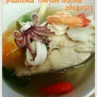 Snapdishの料理写真:家庭式海鲜tomyam|wing tanさん