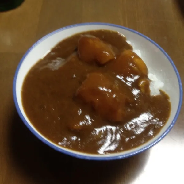 3日目のカレーは、茶碗カレー。少しだけのカレーがまた美味しい！今日でカレーは完食。|masahiroさん