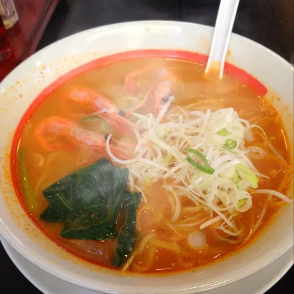 Snapdishの料理写真:トムヤムクンラーメン（＾Ｏ＾☆♪すっぱから〜(；´Д`A|hanyさん