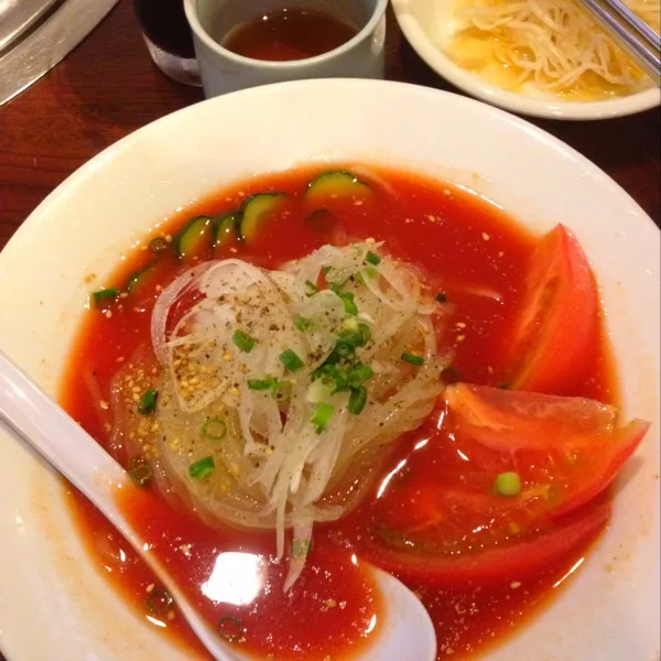 トマト🍅冷麺（＾Ｏ＾☆♪酸味さいこー👍|hanyさん